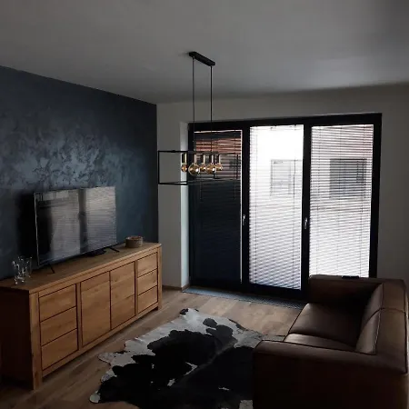 Luxusní Apartmán S Terasou A Zahradou čeladná Apartmán