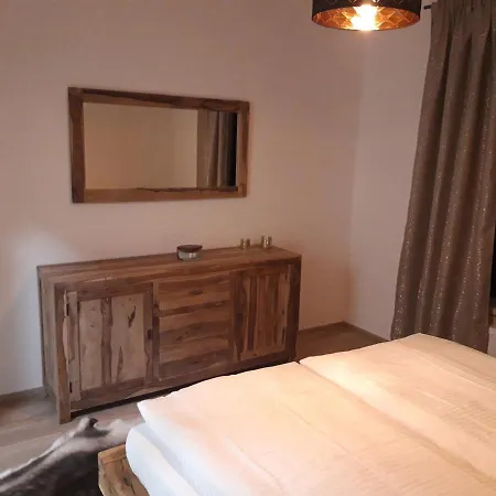 Luxusní Apartmán S Terasou A Zahradou čeladná Apartmán